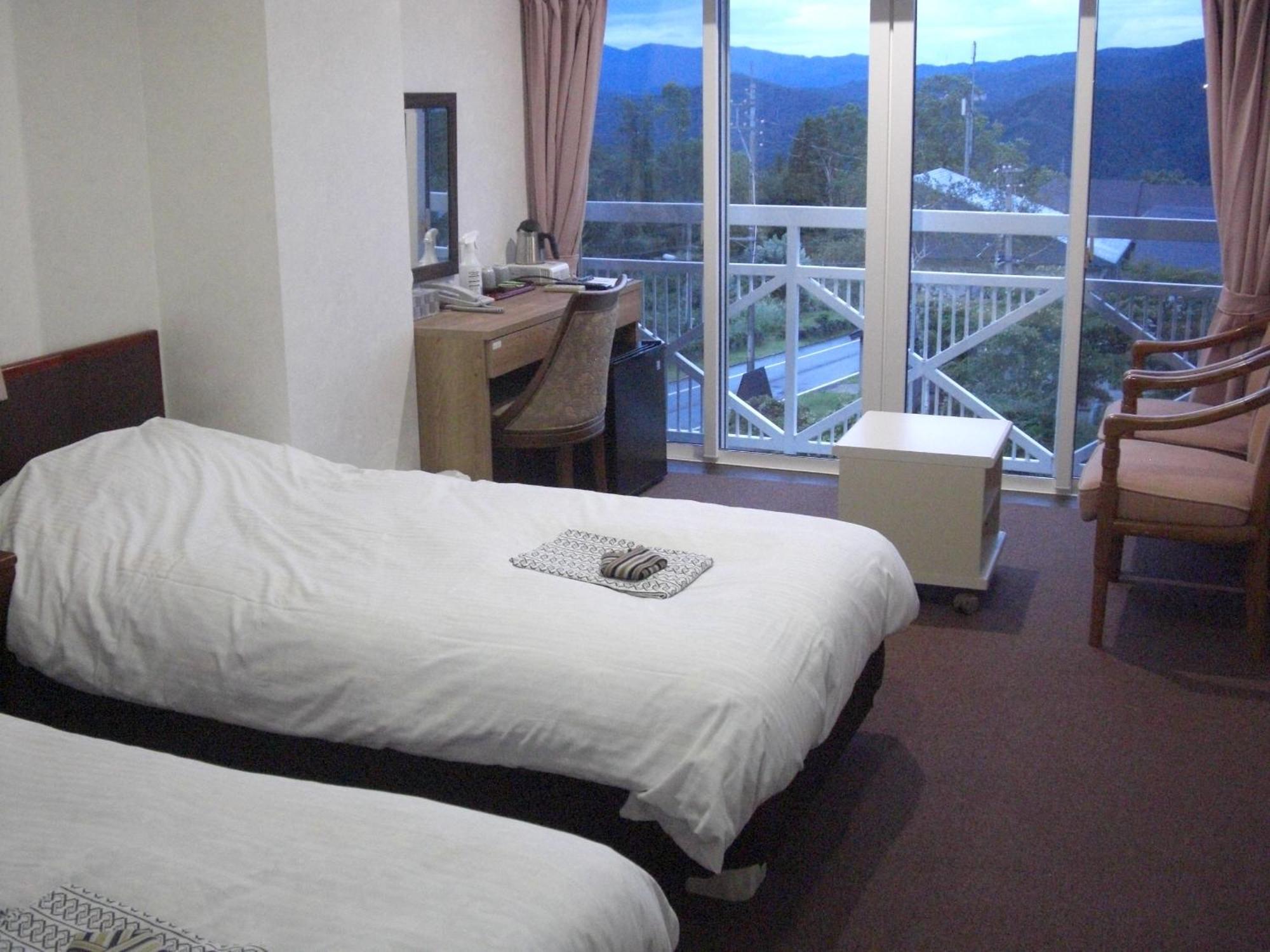 Akakura Yours Inn Миоко Екстериор снимка
